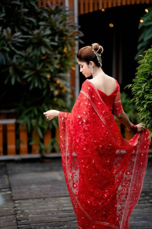 Muslin embroidery